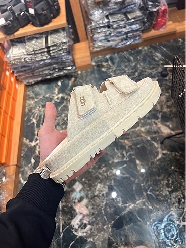 UGG TERLİK