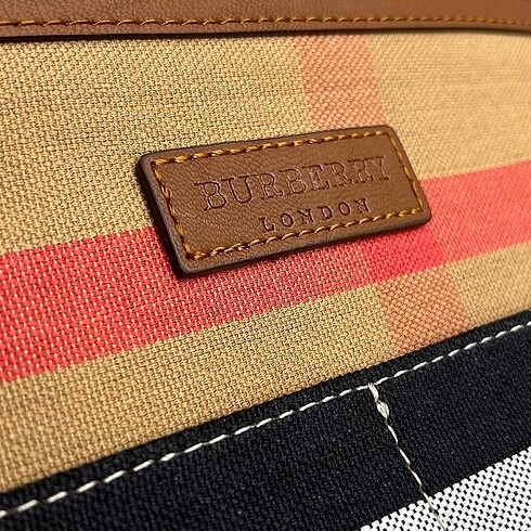 Beden kahverengi Renk BURBERRY ASHBY HOBO A KALİTE