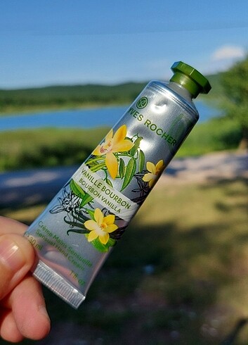 Yves Rocher Bourbon Vanilya El Kremi 