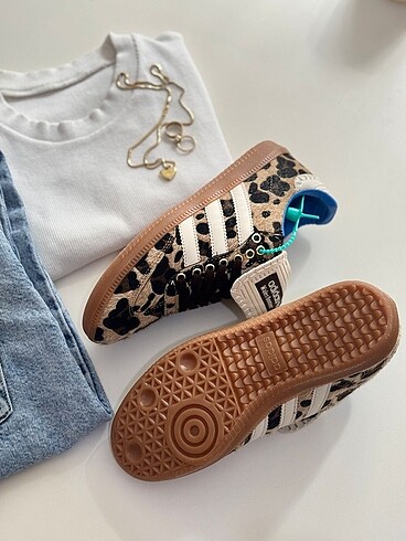 diğer Beden çeşitli Renk Leopar Adidas Wales Bonner