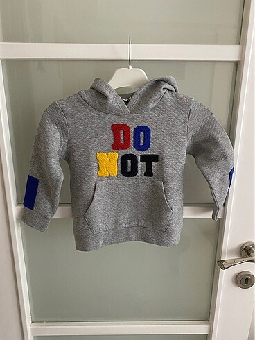 Sweattshirt