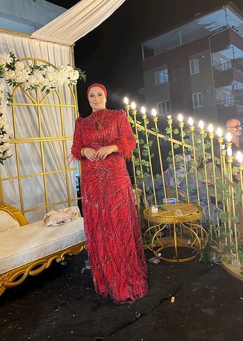 Pınar şems kırmızı ful taş abiye