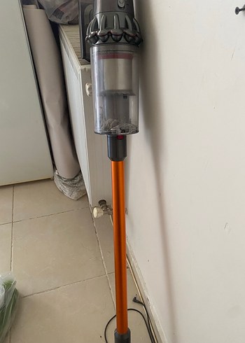 Mor ve Gri Kablosuz Elektrikli Süpürge dyson v10 - Görsel 2
