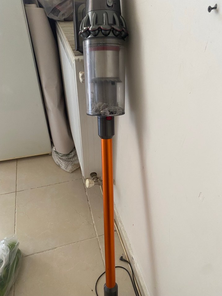 Mor ve Gri Kablosuz Elektrikli Süpürge dyson v10 - Görsel 2