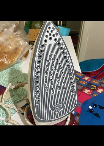 Tefal Parlak Bordo Ütü - Görsel 5