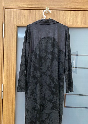 Gri Batik Desenli Düğmeli Uzun Kadın Kap - Görsel 6