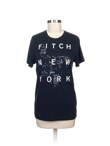 Abercrombie & Fitch T-shirt %70 İndirimli.