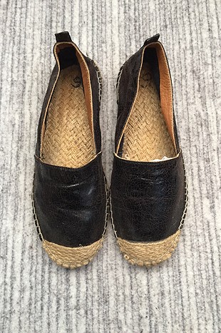 Marjin Parlak Görünümlü Siyah Espadril