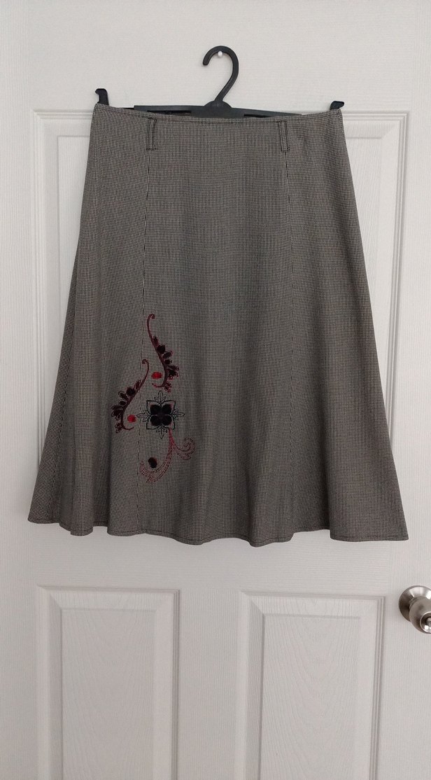 İşlemeli kazayağı kumaş parçalı Etek - Görsel 2