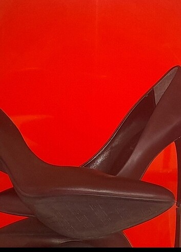 Elle Stiletto 