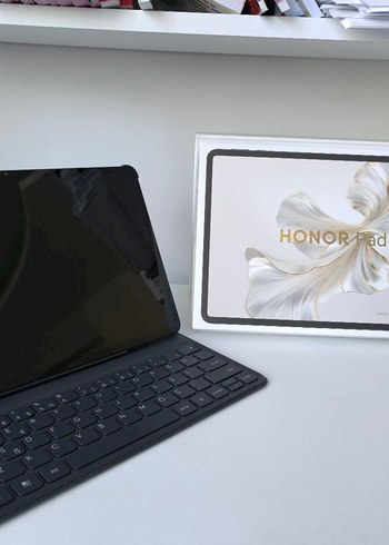 Beyaz Honor Tablet Klavyeli pad 9