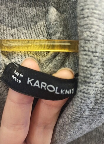 Zara Kazak 
