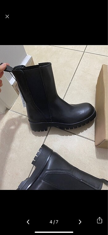 36 Beden siyah Renk Zara BOT