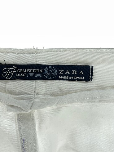 38 Beden beyaz Renk Zara Mini Etek %70 İndirimli.
