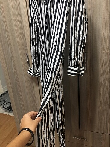 38 Beden Uzun yırtmaçlı gömlek