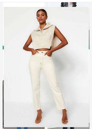 Ekru Jeans mom
