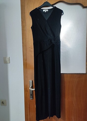 Siyah uzun elbise