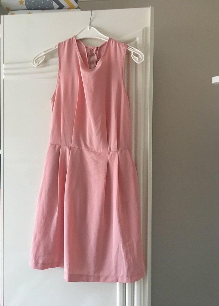 Diz üstü sırtı ip modelli cepli elbise - Görsel 3