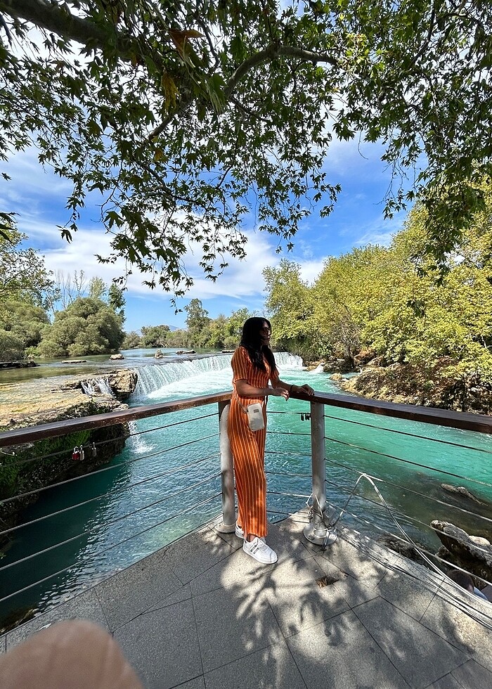 Kısa kollu uzun tulum - Görsel 2