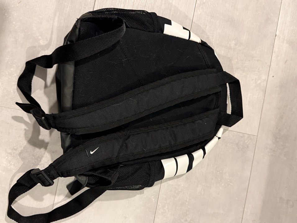 Nike Siyah Kadın Spor Çantası - Görsel 2