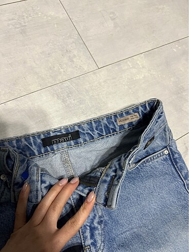 34 Beden mavi jean
