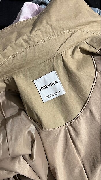 Bershka trençkot