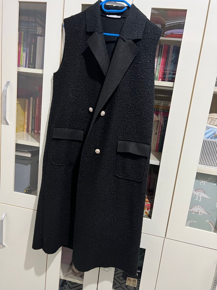 Düğmeli  Klasik Kesim Kadın Yelek - Görsel 2