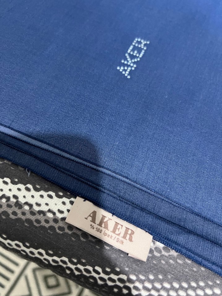 Mavi İpek Kadın Şal AKER - Görsel 2