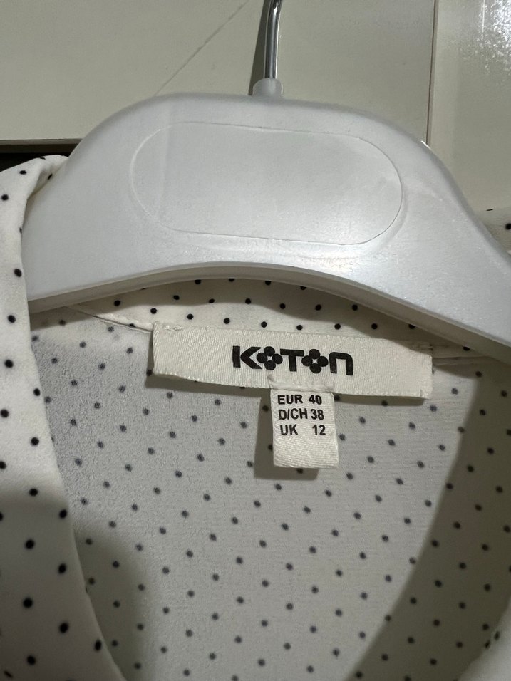 Koton Uzun Kollu Fırfırlı Puantiyeli Beyaz Gömlek - Görsel 2