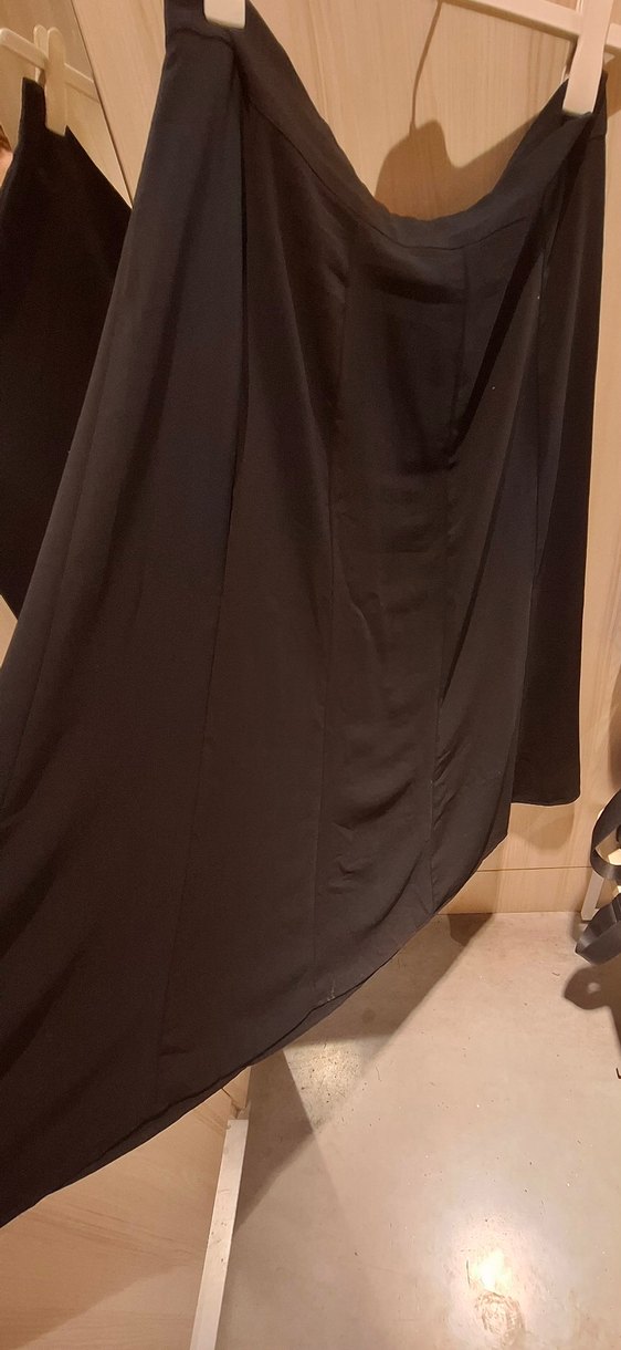 Siyah Uzun Drapeli Kadın Etek - Görsel 2