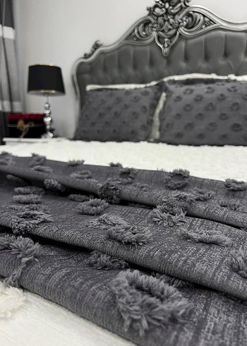 Gri Nakışlı Yatak Örtüsü - Görsel 3