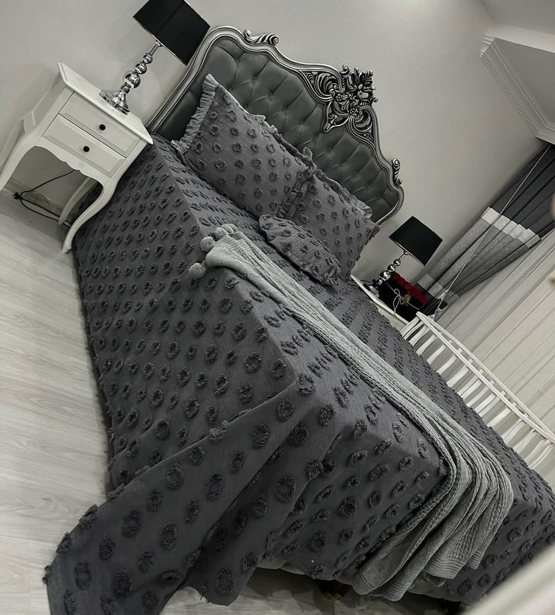 Gri Nakışlı Yatak Örtüsü - Görsel 2