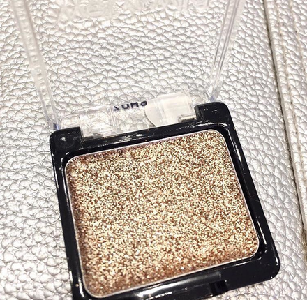 Wetn wild glitter far