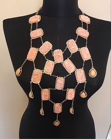 H&M Studio Pembe kuarz Kolye