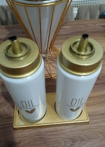 Beyaz Yağlık Seti Altın Detaylı - Görsel 2