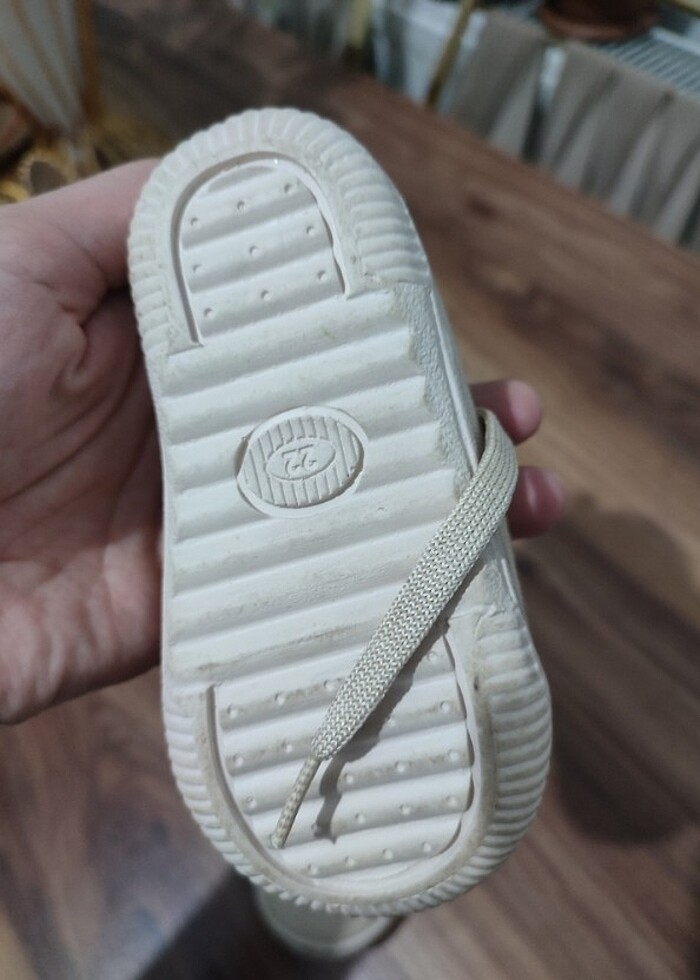 Krem renkli bebek ayakkabısı  - Görsel 5