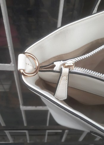 Kadın Beyaz Deri Fermuarlı Çanta - Görsel 5