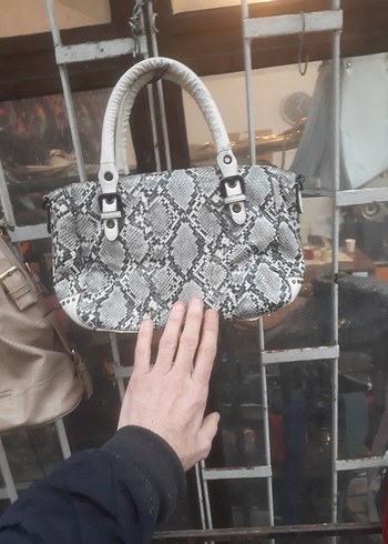 Guess Beyaz Yılan Derisi Desenli Kadın Çanta - Görsel 3