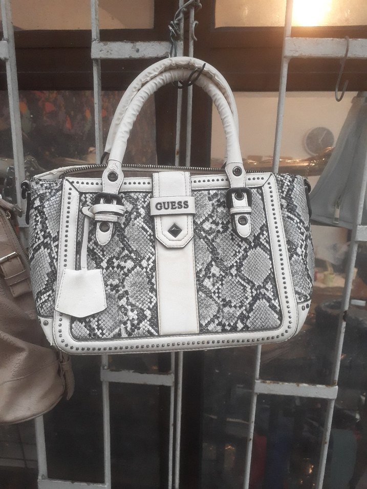 Guess Beyaz Yılan Derisi Desenli Kadın Çanta - Görsel 2