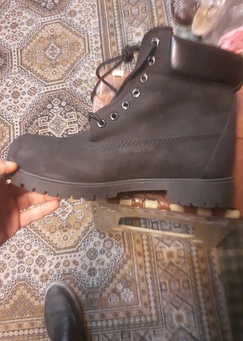 Siyah erkek Bayan unisef bot - Görsel 3