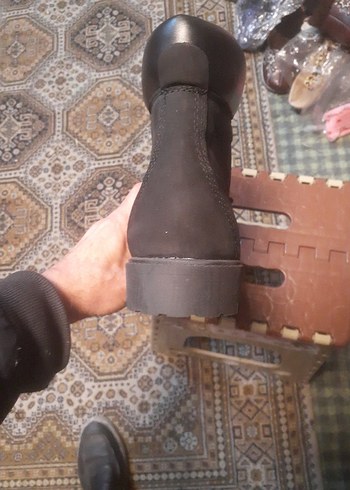 Siyah erkek Bayan unisef bot - Görsel 4