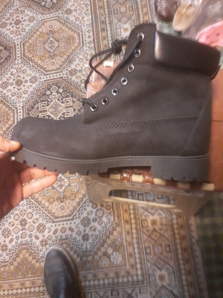 Siyah erkek Bayan unisef bot - Görsel 3