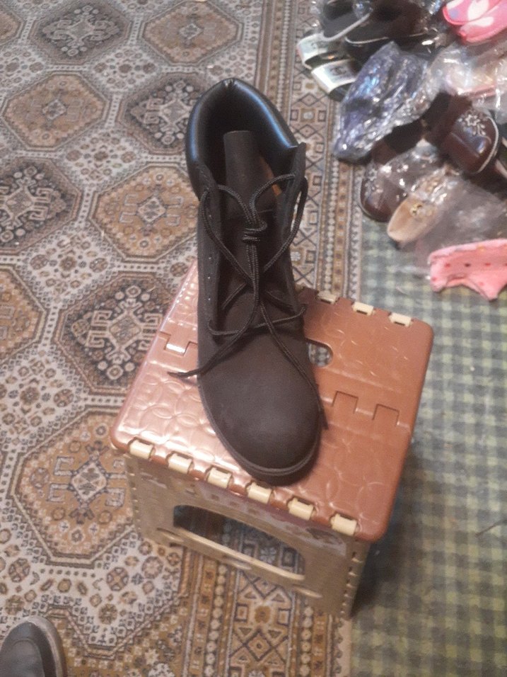 Siyah erkek Bayan unisef bot - Görsel 2