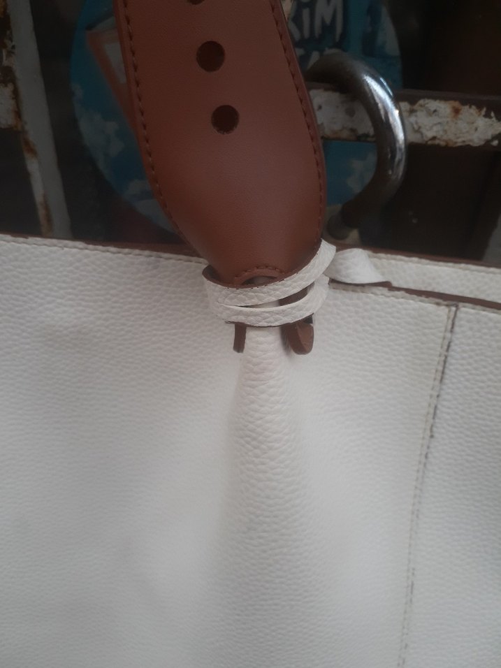 Minimalist Beyaz Deri Kadın Çanta - Görsel 4