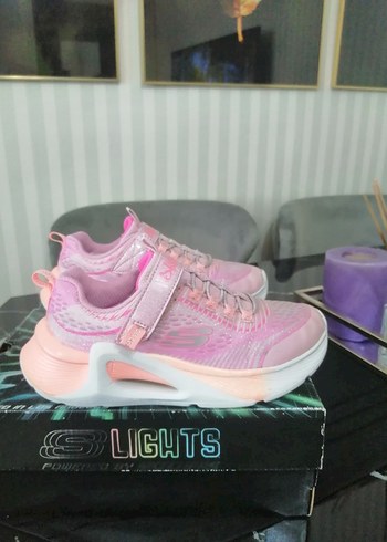Kızlar için Pembe Skechers Bağcıklı Spor Ayakkabı - Görsel 11