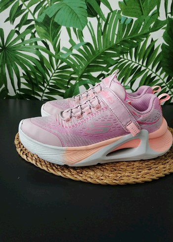 Kızlar için Pembe Skechers Bağcıklı Spor Ayakkabı - Görsel 4