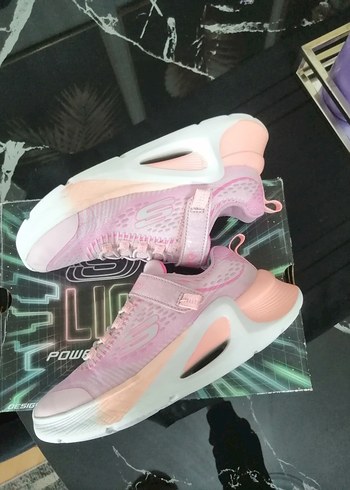 Kızlar için Pembe Skechers Bağcıklı Spor Ayakkabı - Görsel 15