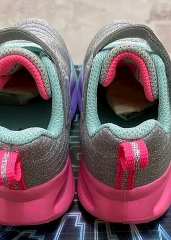 Kız Çocuk Gri Renkli Cırtlı Spor Ayakkabı - Görsel 6