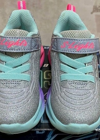 Kız Çocuk Gri Renkli Cırtlı Spor Ayakkabı - Görsel 3