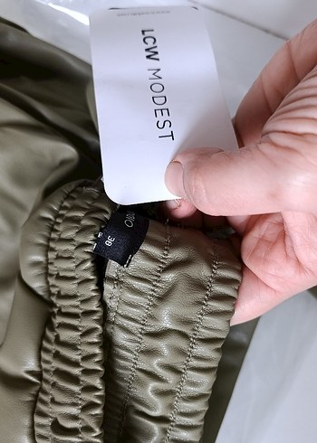 LC Waikiki Haki Kadın Deri Cigarette Pantolon - Görsel 7